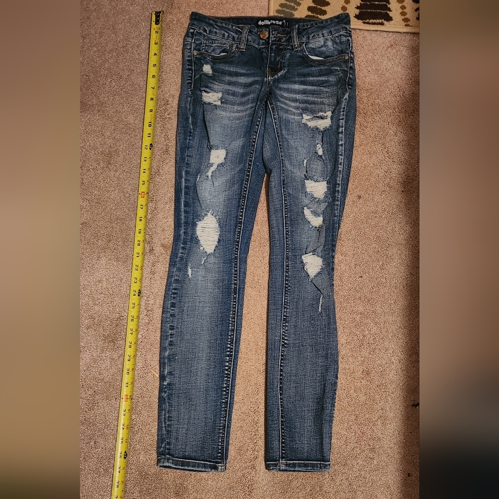 Dollhouse women's ripped straight leg jeans, size 1